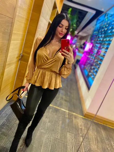 Live sex webcam photo for MissMilaniya #5877533