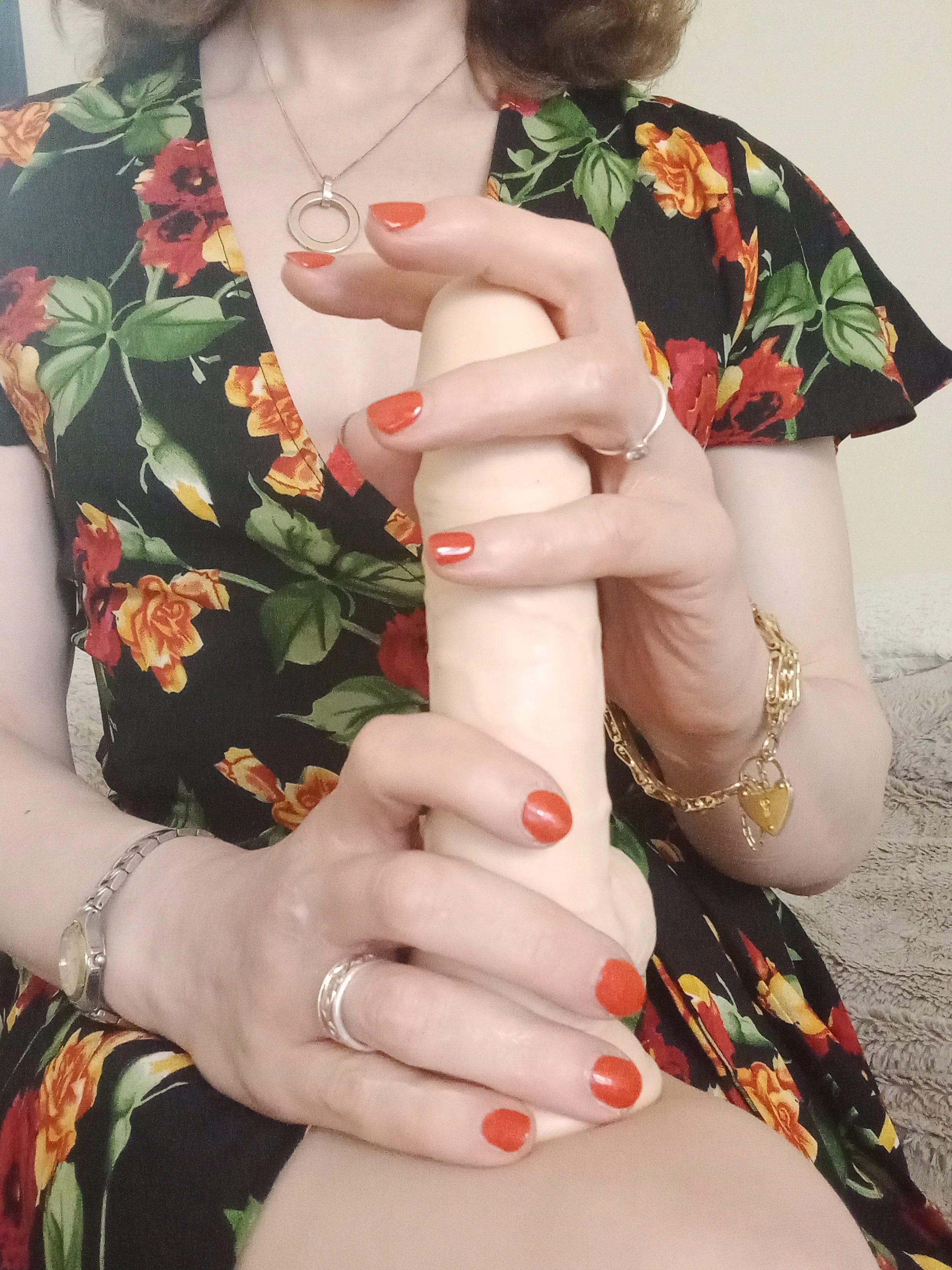 Live sex webcam photo for RuthStrawberryblonde #6231070