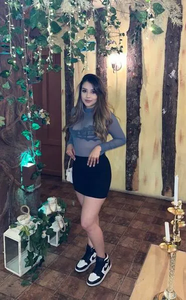 Live sex webcam photo for Aria_Brown #3570940