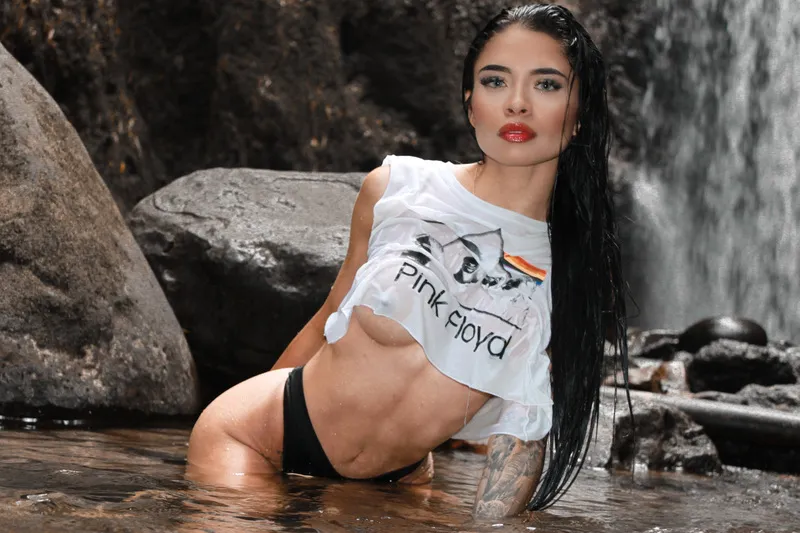 Live sex webcam photo for gabriela_montes #6146574