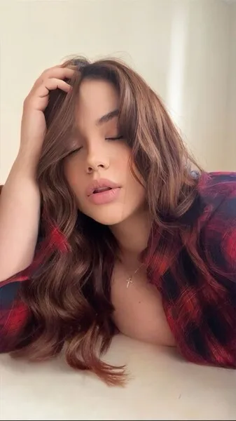 Live sex webcam photo for Amber_Duran #7915319