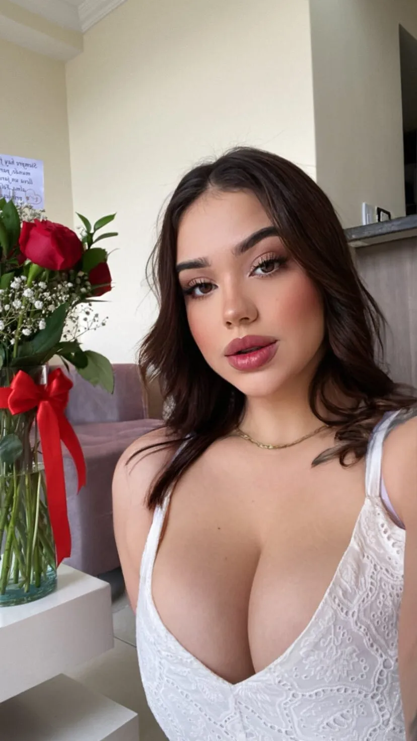 Live sex webcam photo for Amber_Duran #7915308