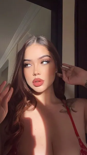 Live sex webcam photo for Amber_Duran #7915325