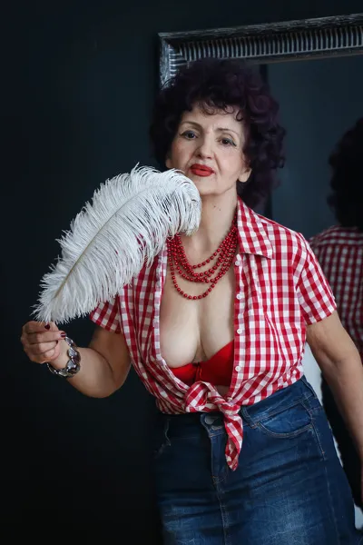 Live sex webcam photo for LustyKittyX60 #1719608