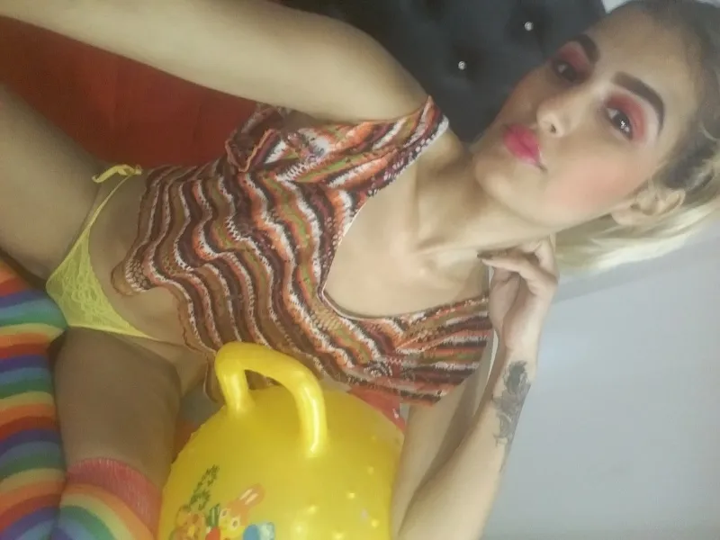 Live sex webcam photo for TatiJuts #5910940