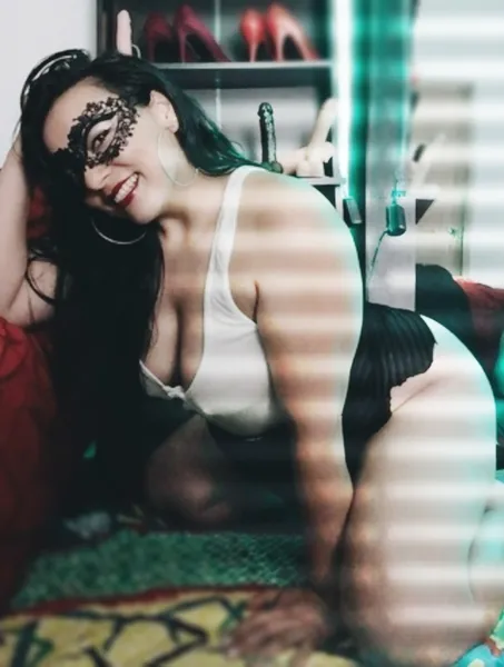 Live sex webcam photo for SARA_KENDALL #3565479