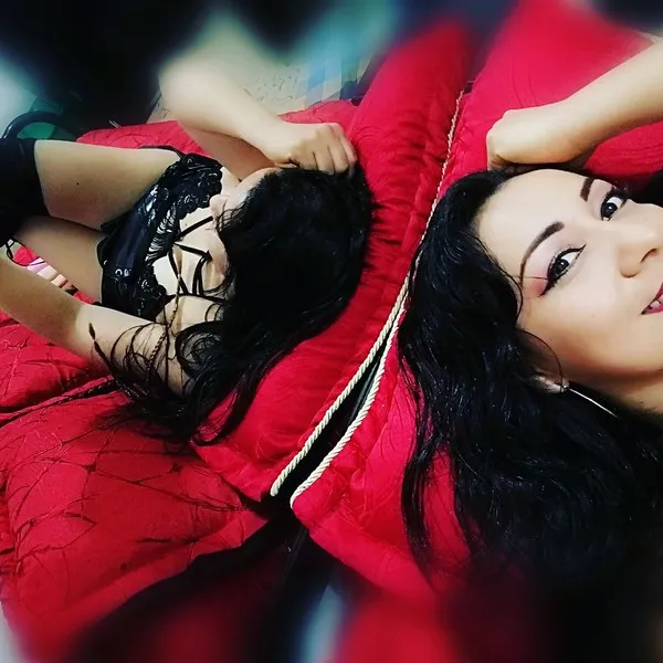 Live sex webcam photo for SARA_KENDALL #2123802