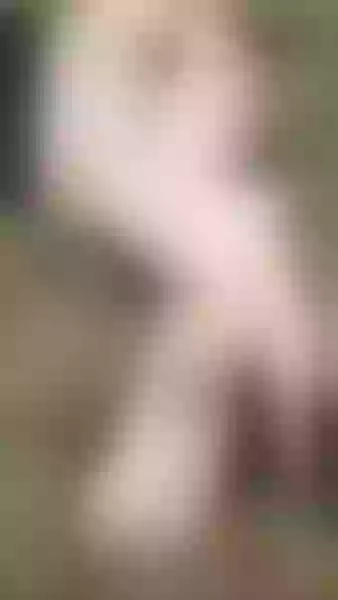 Live sex webcam photo for AriAngell #2268669