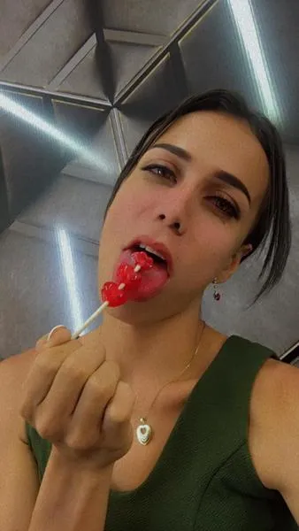 Live sex webcam photo for Stepphanyy #3238536