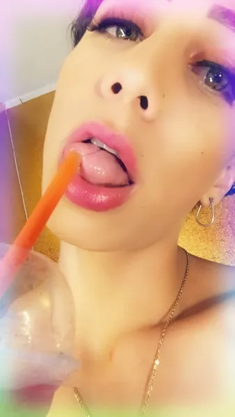 Live sex webcam photo for Stepphanyy #4256288