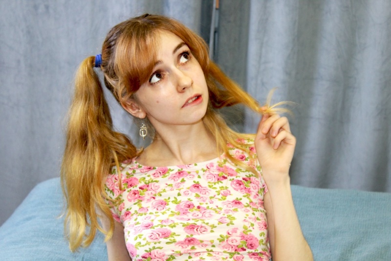 Live sex webcam photo for LuluMoyer #1997635