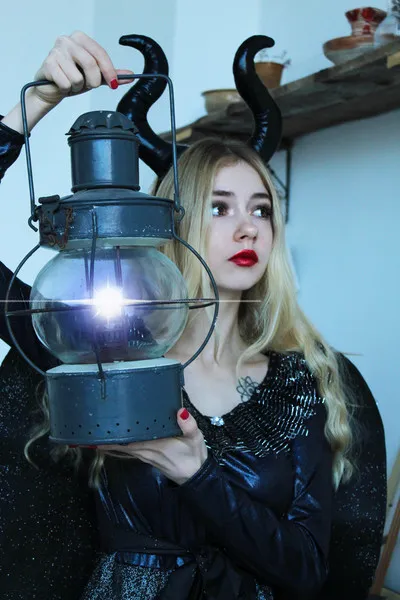 Live sex webcam photo for LuluMoyer #2693001