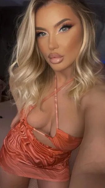 Live sex webcam photo for LannaGrace #7023228