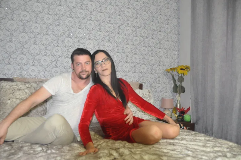 Live sex webcam photo for KatyaAndy #2739150