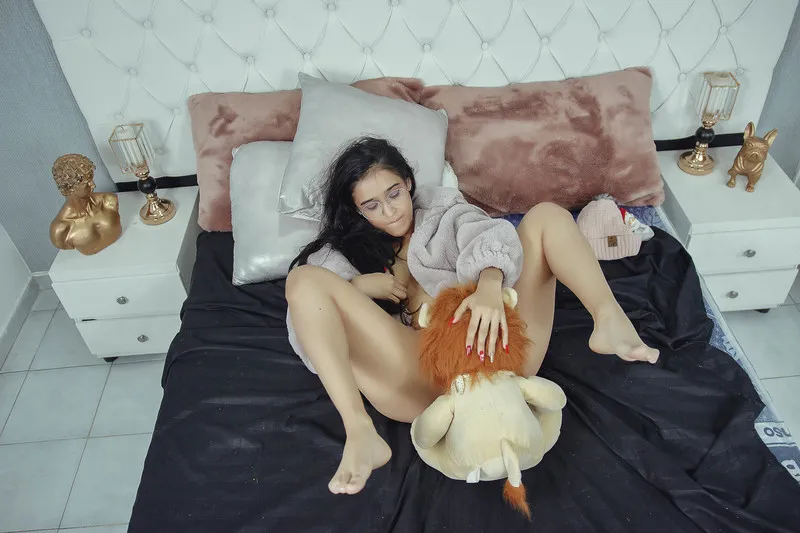 Live sex webcam photo for littlemelissa #1942359