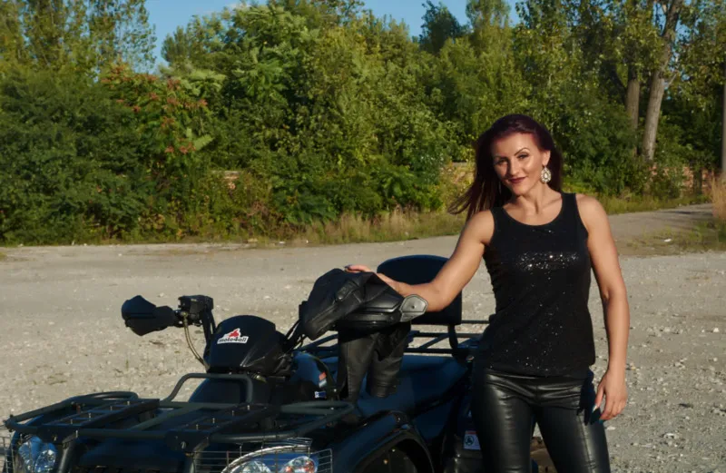 Live sex webcam photo for MusclesQueen #1986377