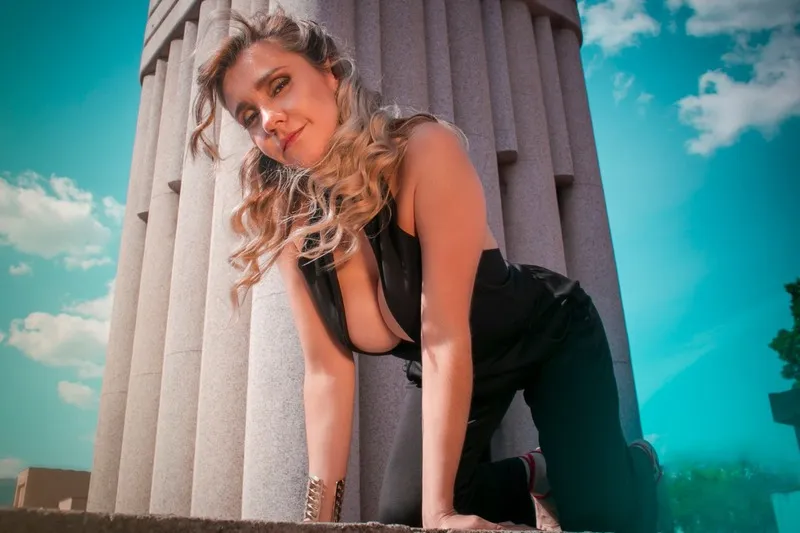 Live sex webcam photo for EMA_PALMER #1925908