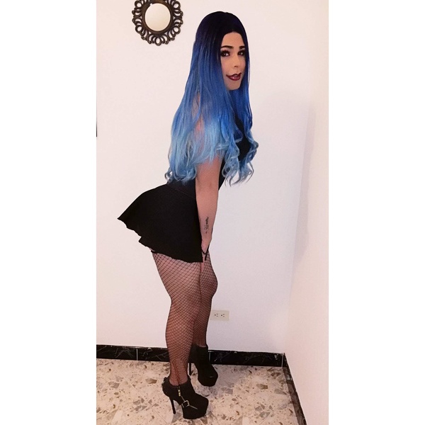 Live sex webcam photo for DollShemale18inchs #2105118