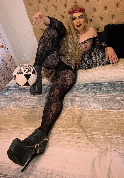 Live sex webcam photo for DollShemale18inchs #2105114