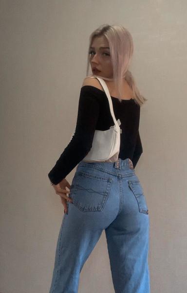 Live sex webcam photo for RomanticQueen #2256630