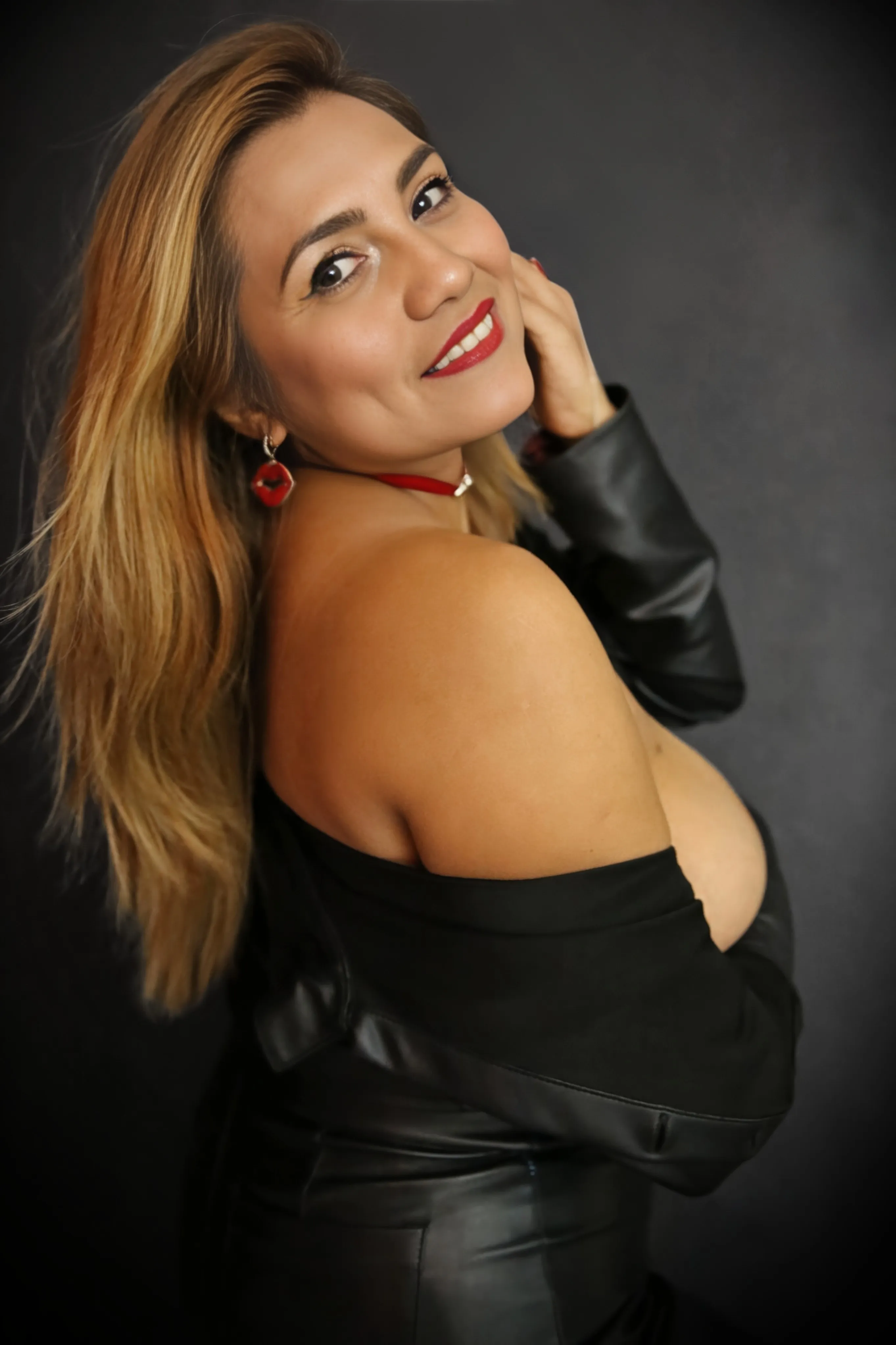 Live sex webcam photo for Lara_Sexy_Milf #7399843