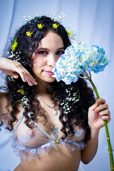 Live sex webcam photo for EvieCooper #2135214