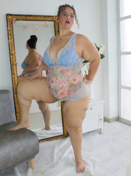 Live sex webcam photo for Molly_Boobs #2556020