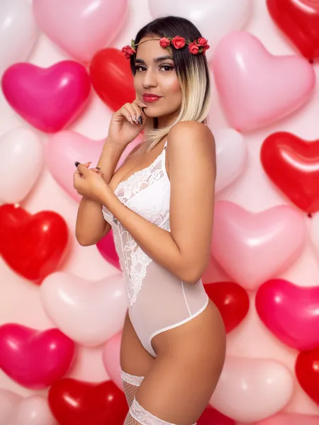 Live sex webcam photo for IzzieJohnsS #3036941