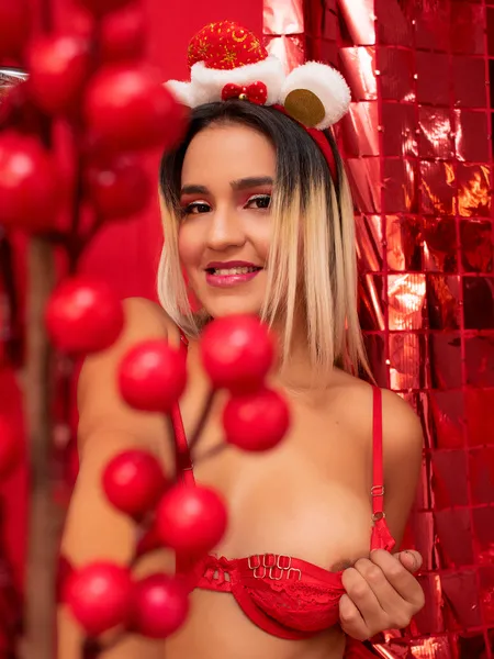 Live sex webcam photo for IzzieJohnsS #2845236