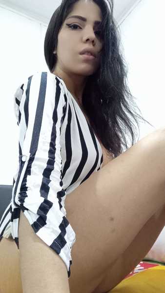 Live sex webcam photo for Lilit_adams #2107435