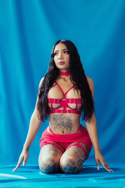 Live sex webcam photo for AlmaWest #3137991