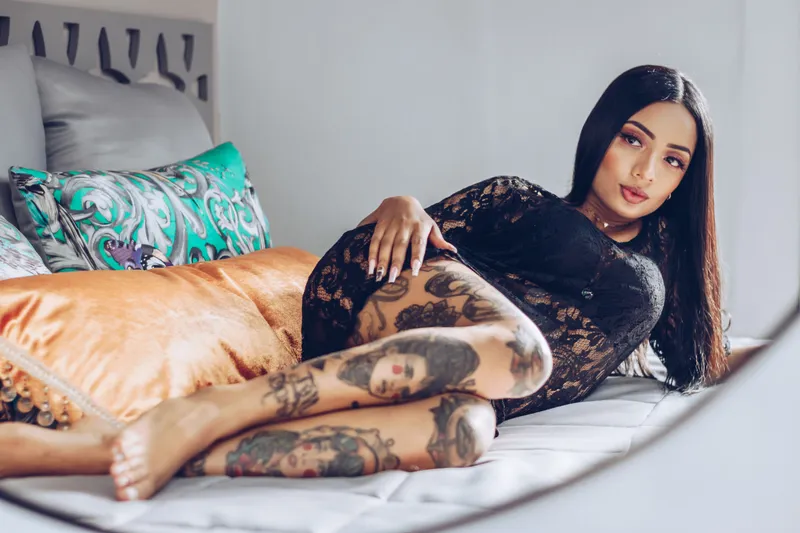 Live sex webcam photo for AlmaWest #2378204