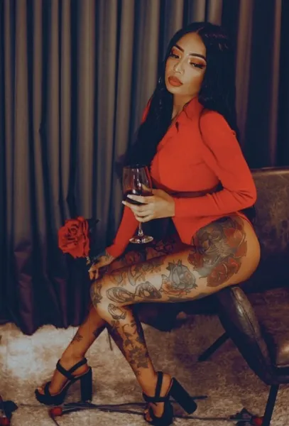 Live sex webcam photo for AlmaWest #3010592