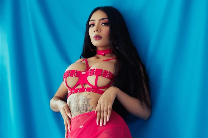 Live sex webcam photo for AlmaWest #3137996