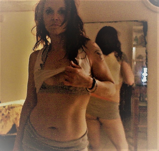 Live sex webcam photo for FreeFalling18 #2059695