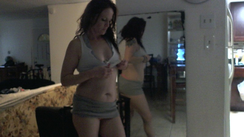 Live sex webcam photo for FreeFalling18 #2059692