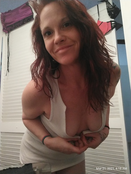 Live sex webcam photo for FreeFalling18 #2059689