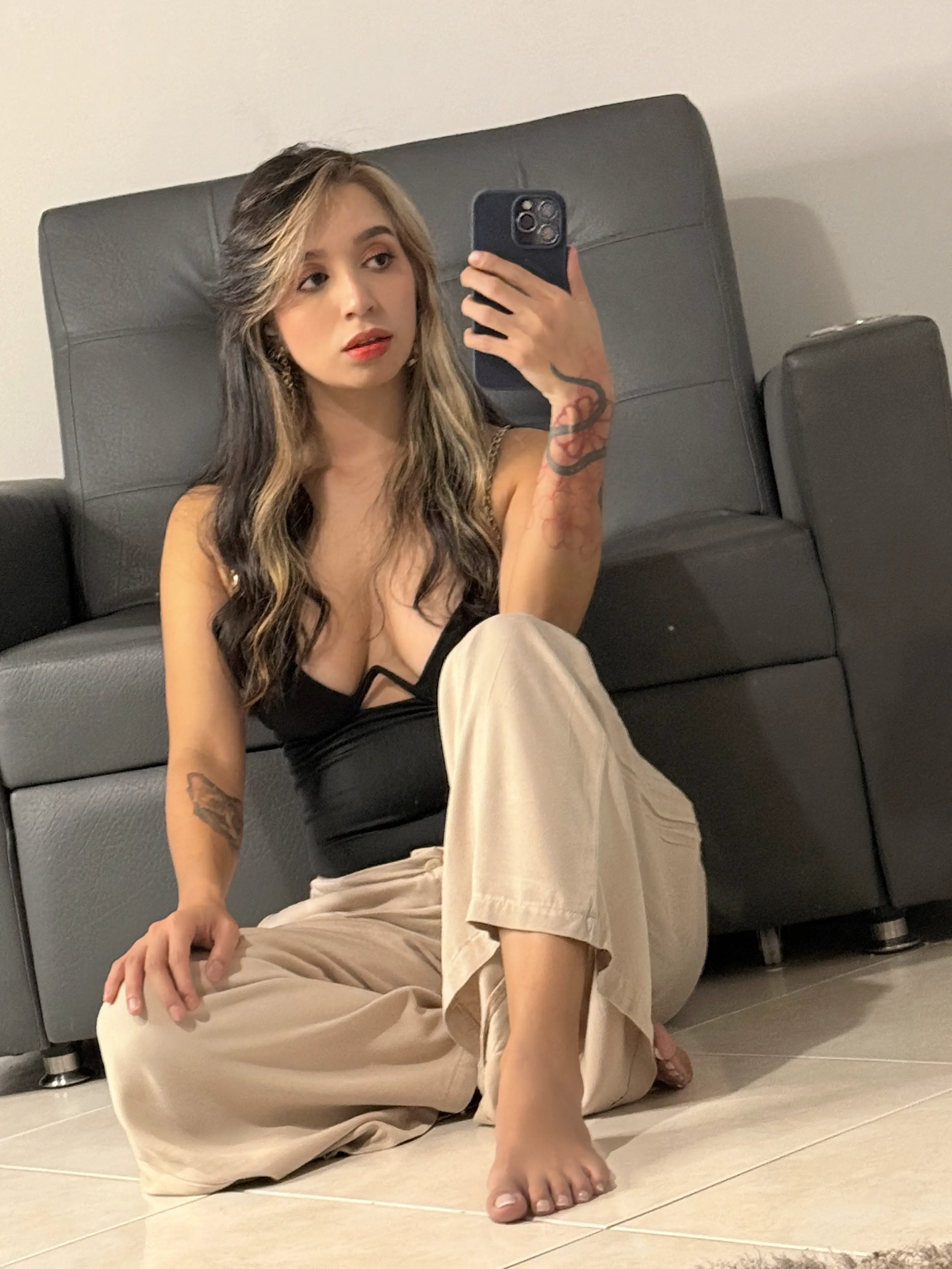 Live sex webcam photo for ArianaWolff #8693965
