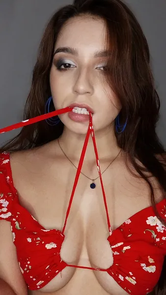 Live sex webcam photo for ArianaWolff #6142009