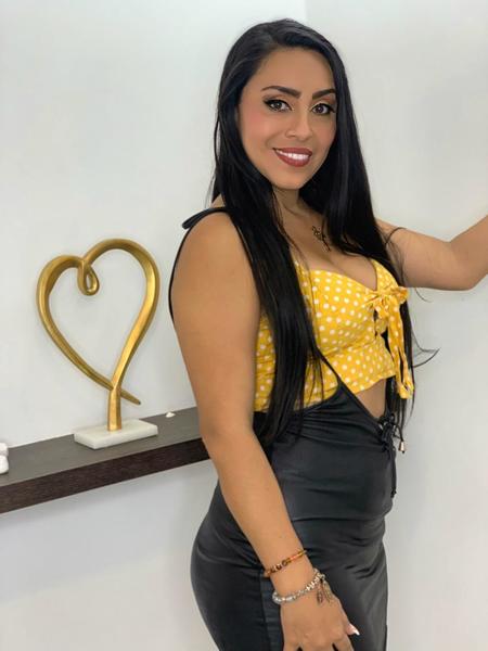 Live sex webcam photo for AngelaDiaz #1959970