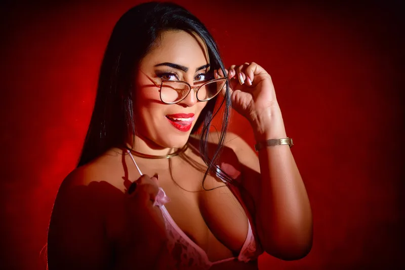 Live sex webcam photo for AngelaDiaz #2986878