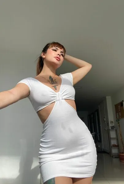 Live sex webcam photo for SaraVipper #5344293