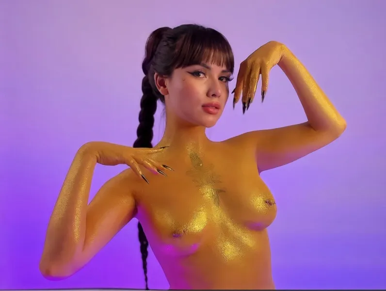 Live sex webcam photo for SaraVipper #6044260