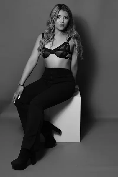 Live sex webcam photo for AdyOneil #5863562