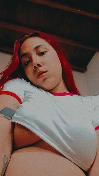 Live sex webcam photo for gia_elliot #5505250