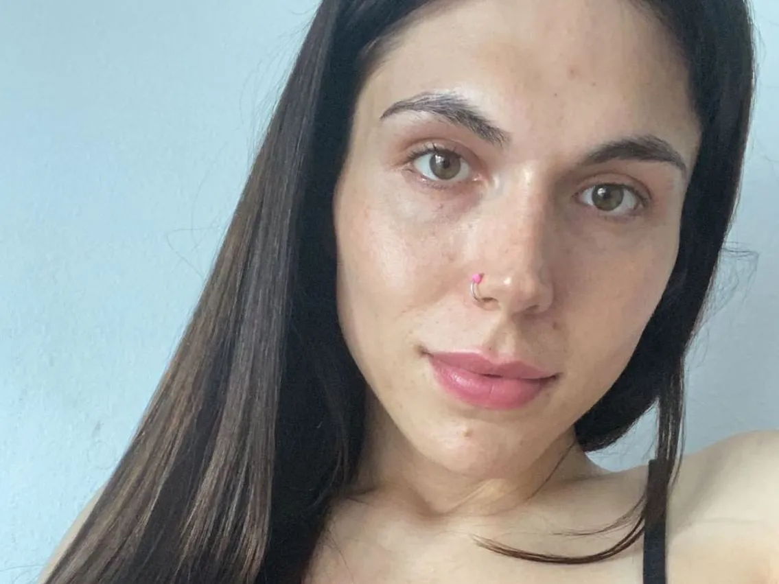 Live sex webcam photo for Mia_Meadows #3889142