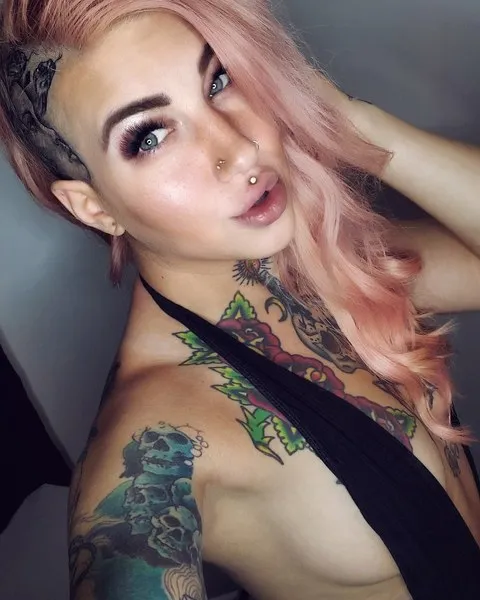 Live sex webcam photo for KennedyXXXRose #1812183