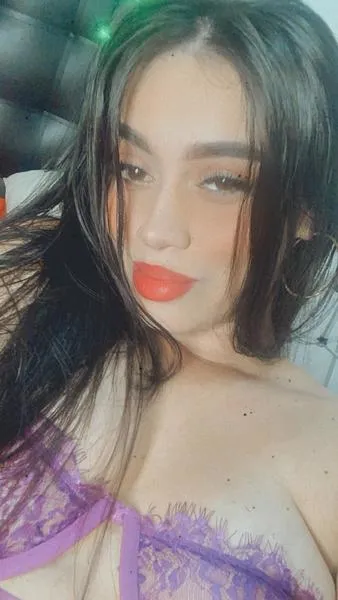 Live sex webcam photo for KimberlyNait #2270821