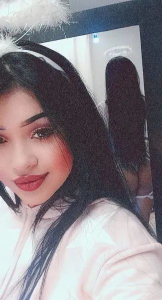 Live sex webcam photo for Moon_Rose #1971665