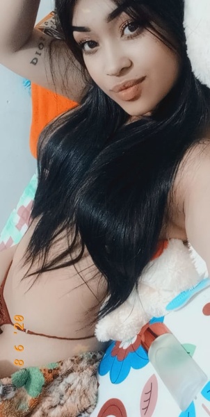 Live sex webcam photo for Moon_Rose #1971623